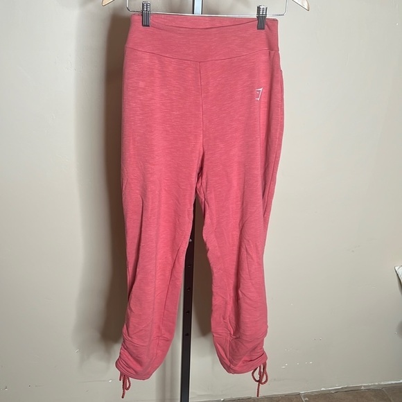 Gymshark Pants - GymShark Coral Ruched Joggers Size S